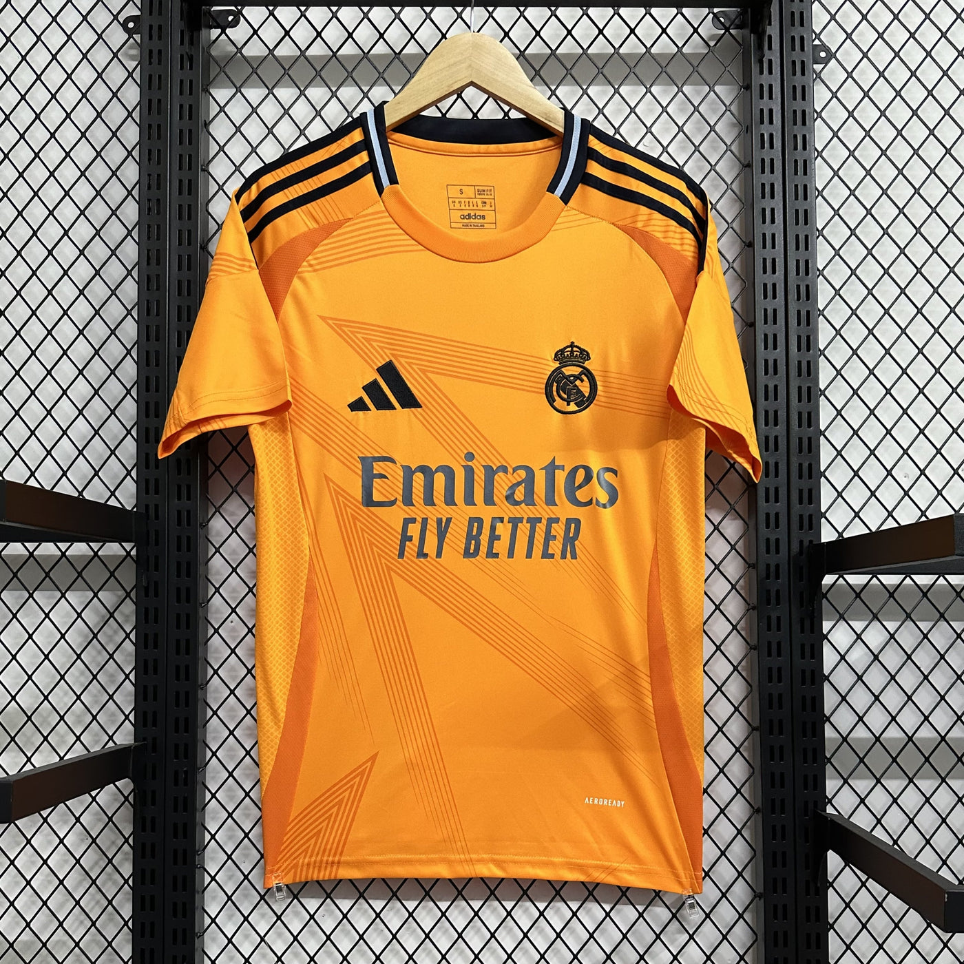 Real Madrid 24/25 Away (Fan)