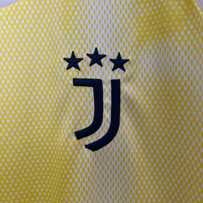 Juventus 24/25 Away (Fan)